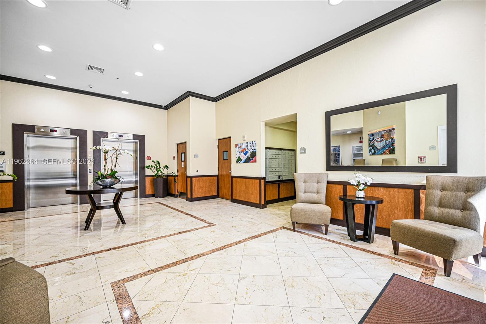 THE MINORCA CONDO - Residential