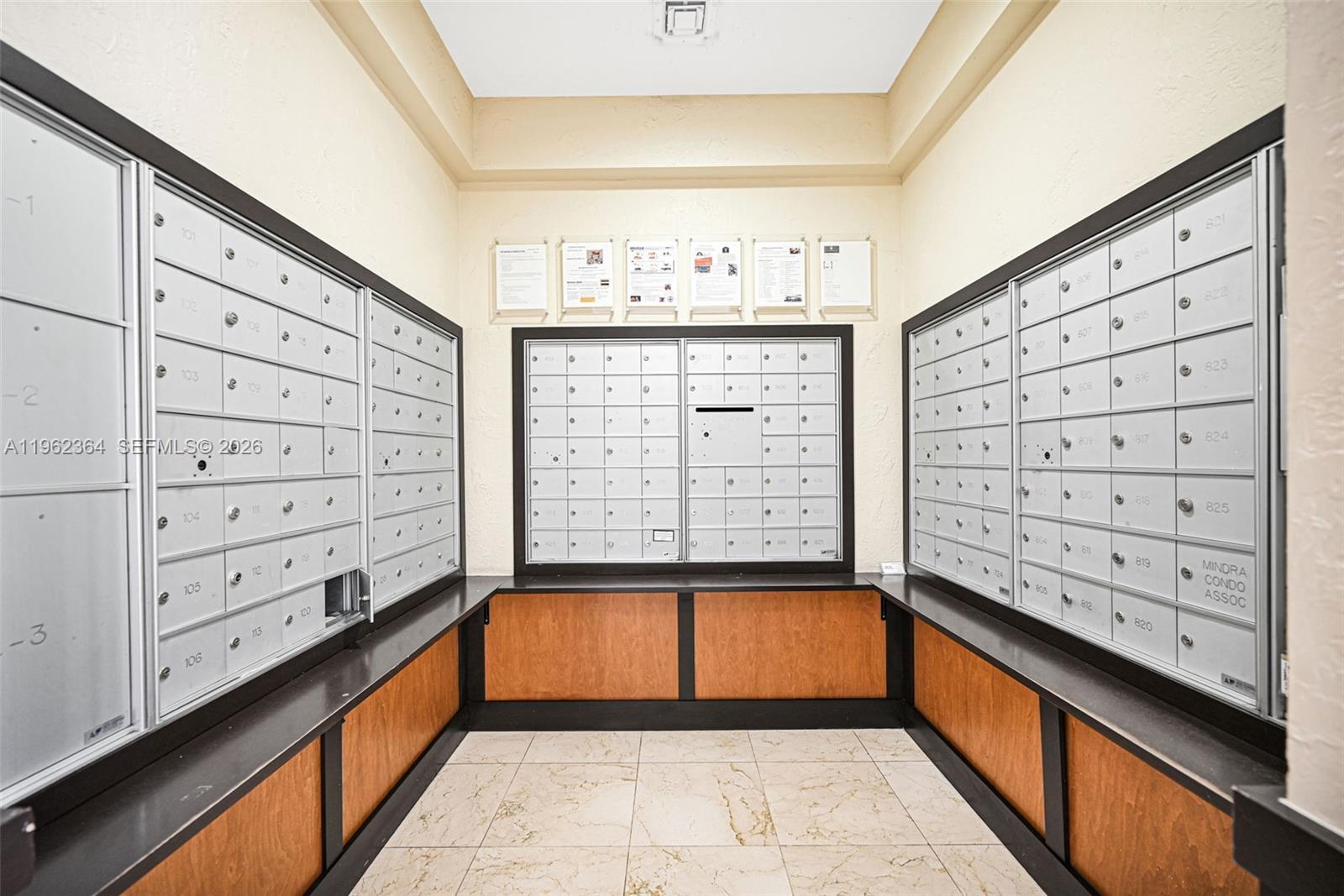 THE MINORCA CONDO - Residential