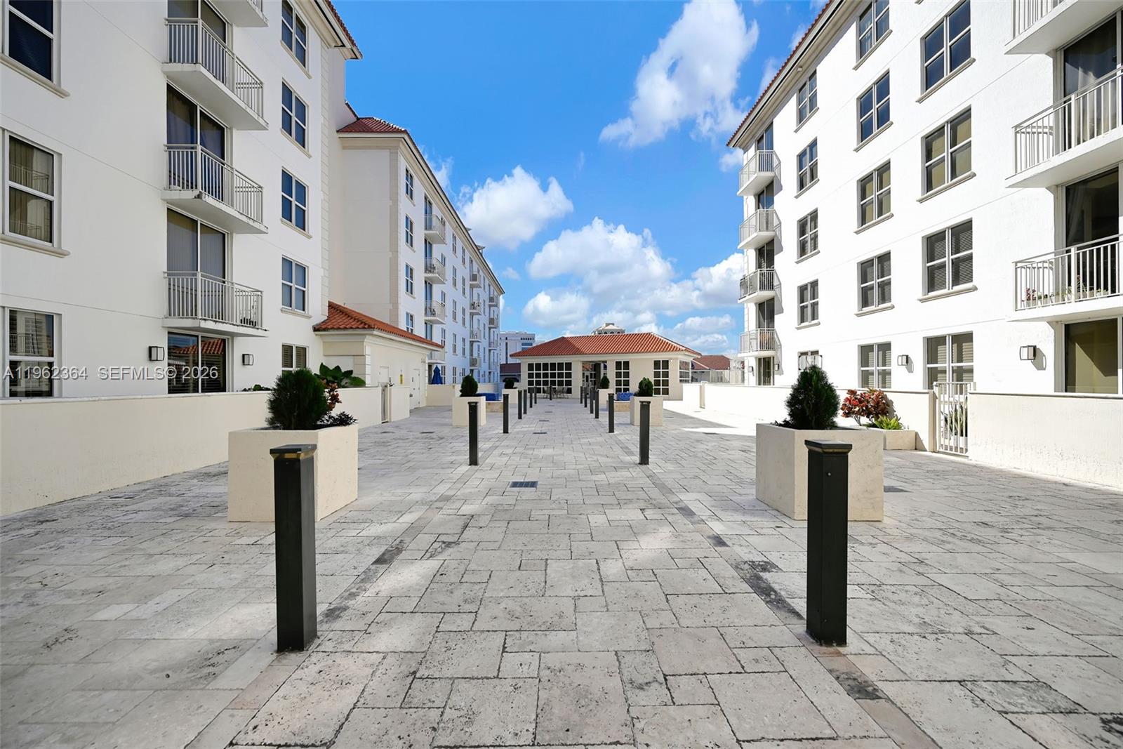 THE MINORCA CONDO - Residential