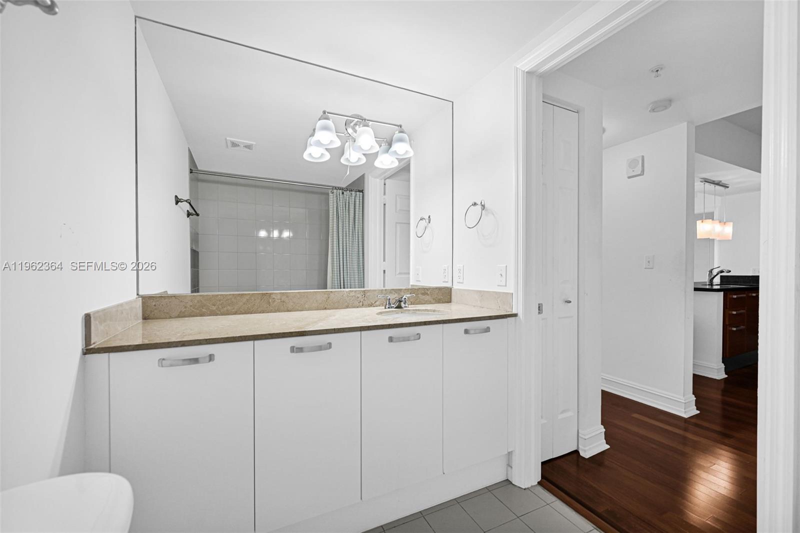 THE MINORCA CONDO - Residential