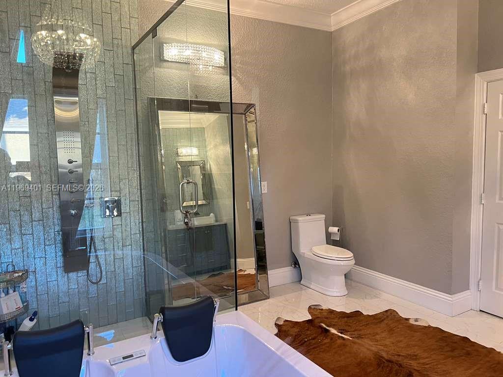 PALM LAKES GARDENS - Residential