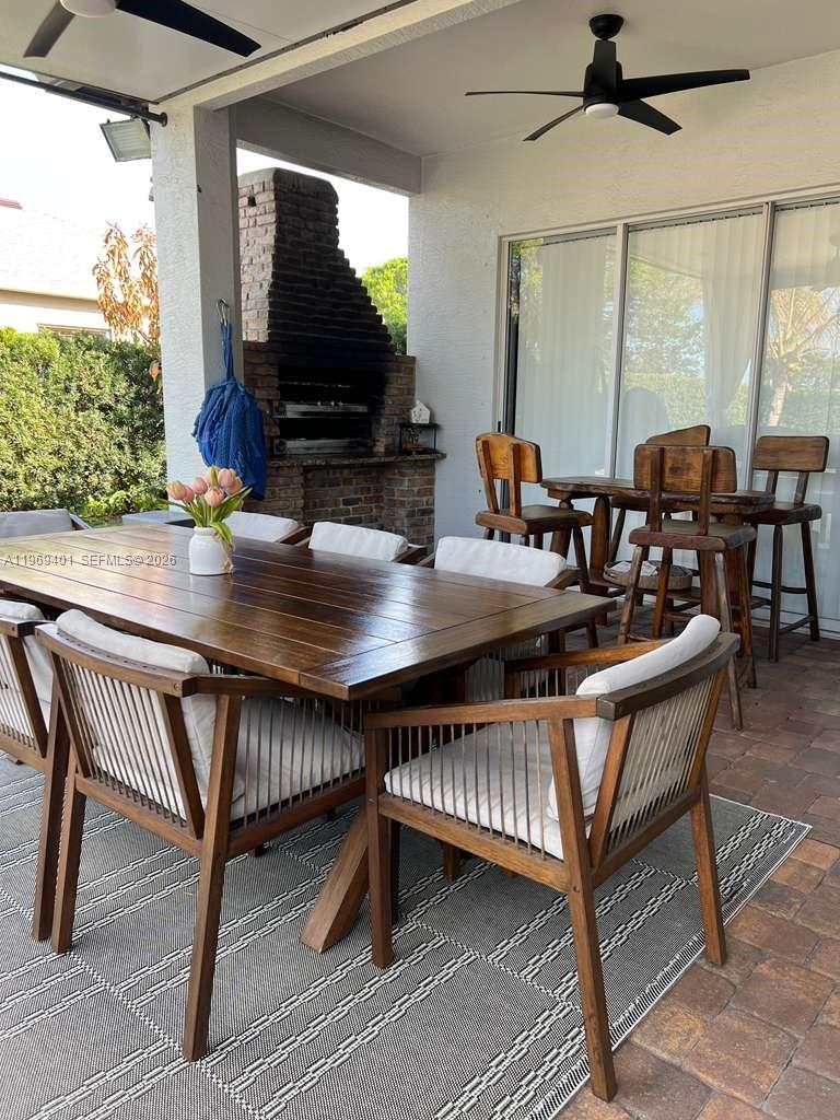 PALM LAKES GARDENS - Residential