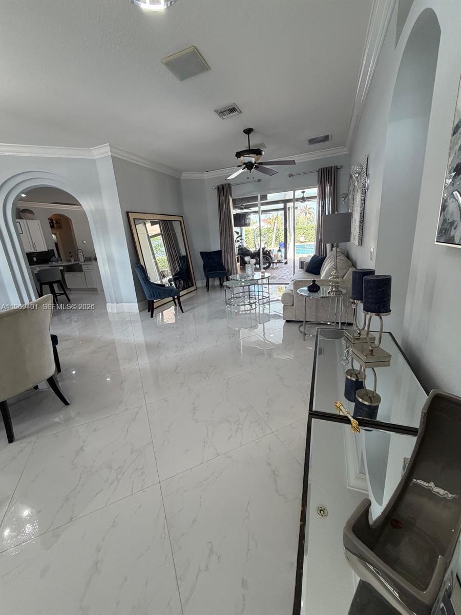 PALM LAKES GARDENS - Residential