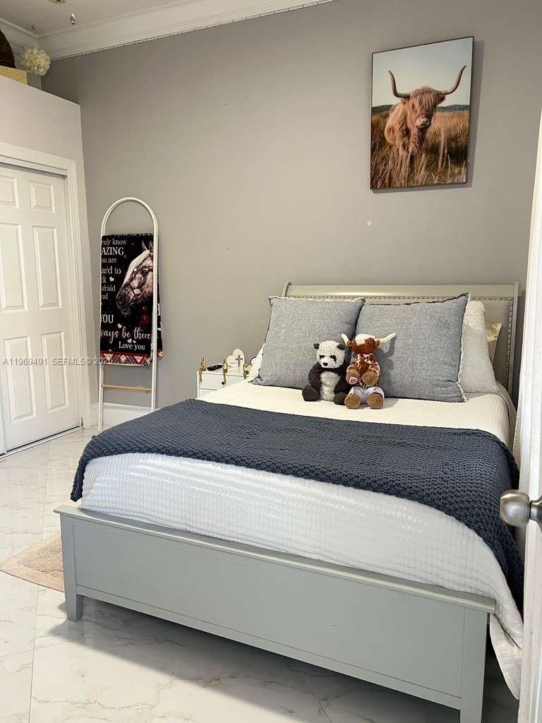 PALM LAKES GARDENS - Residential