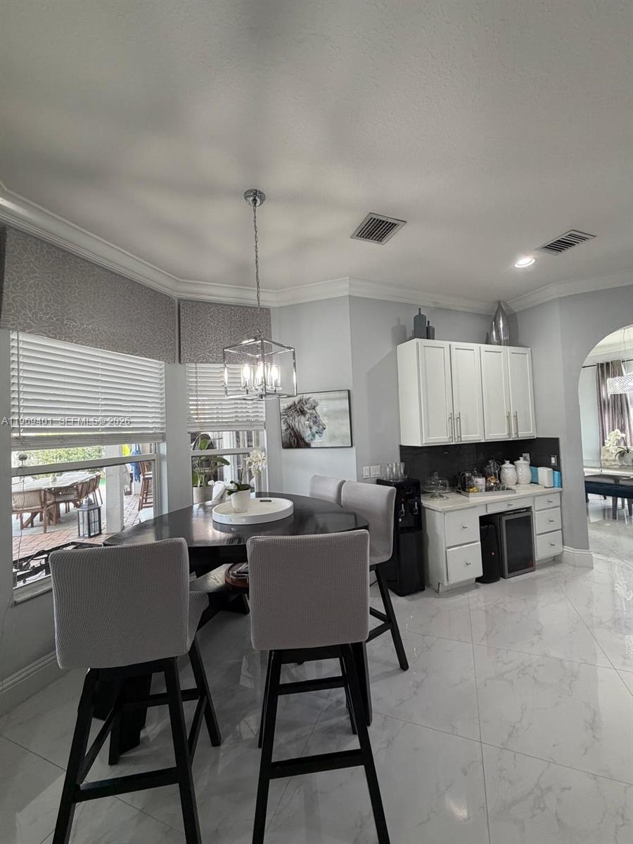 PALM LAKES GARDENS - Residential