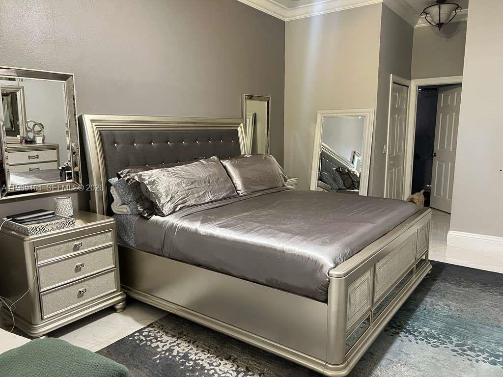 PALM LAKES GARDENS - Residential