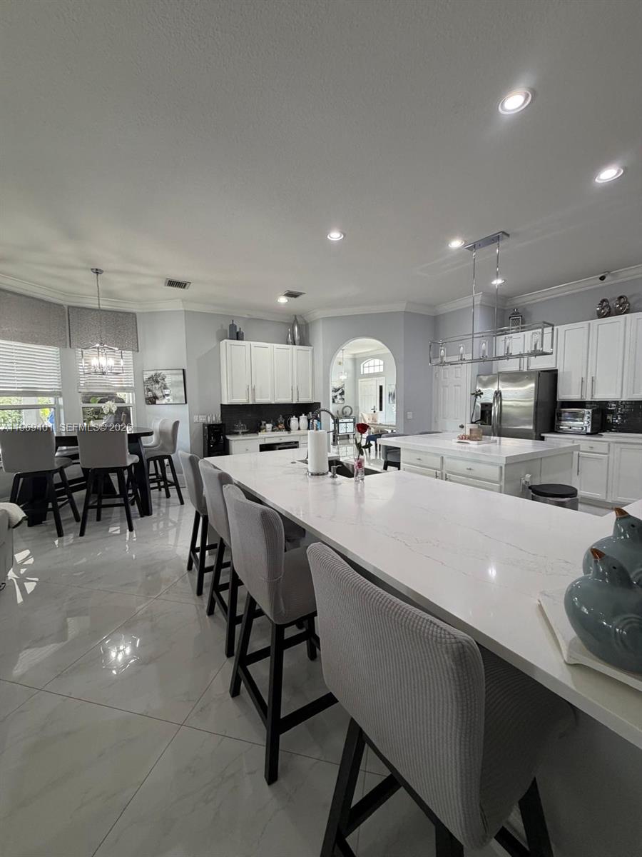 PALM LAKES GARDENS - Residential