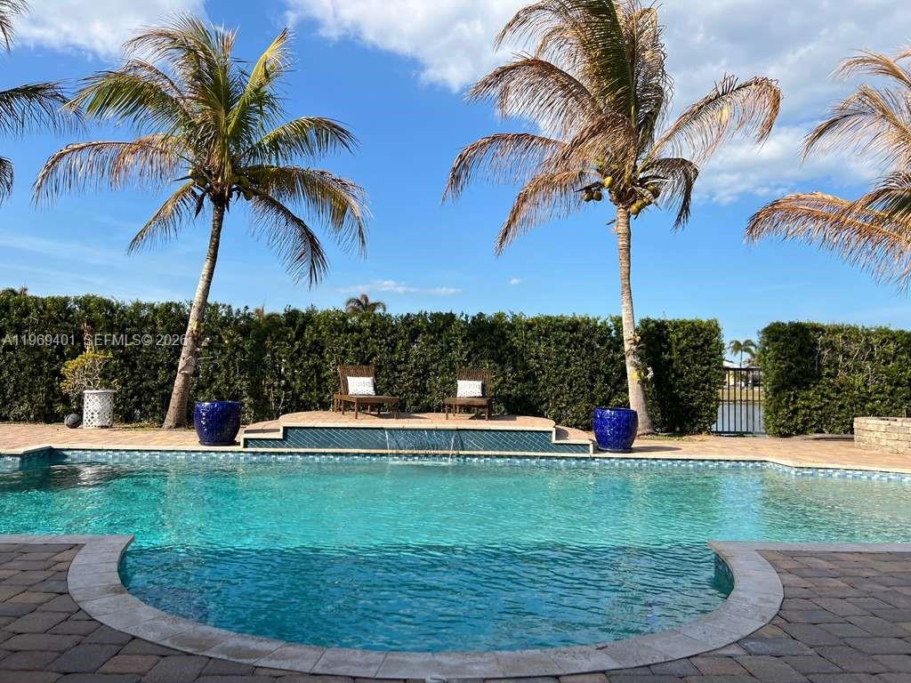 PALM LAKES GARDENS - Residential