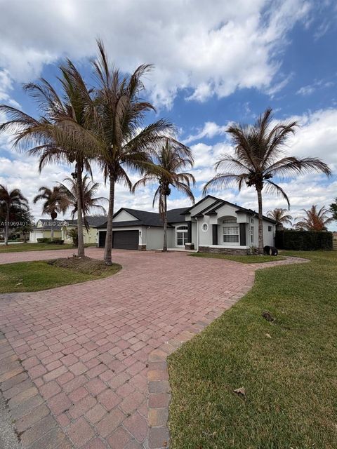 Photo of 2809 S Serenity Cir S, Fort Pierce, FL 34981 (MLS # A11969401)