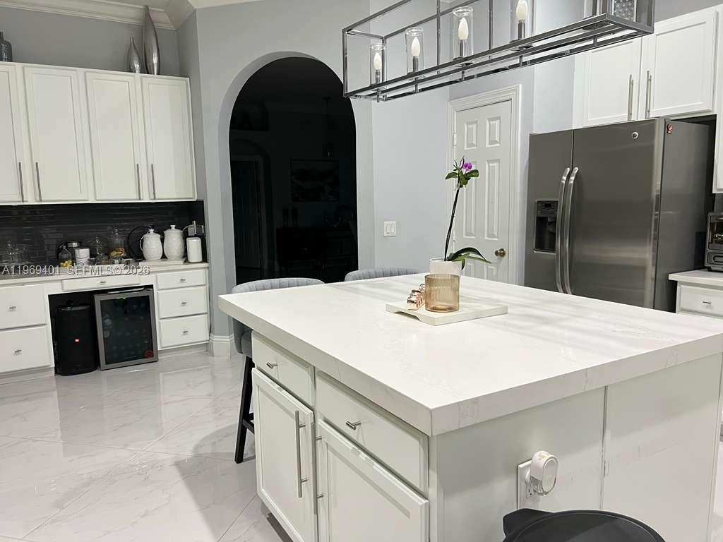 PALM LAKES GARDENS - Residential