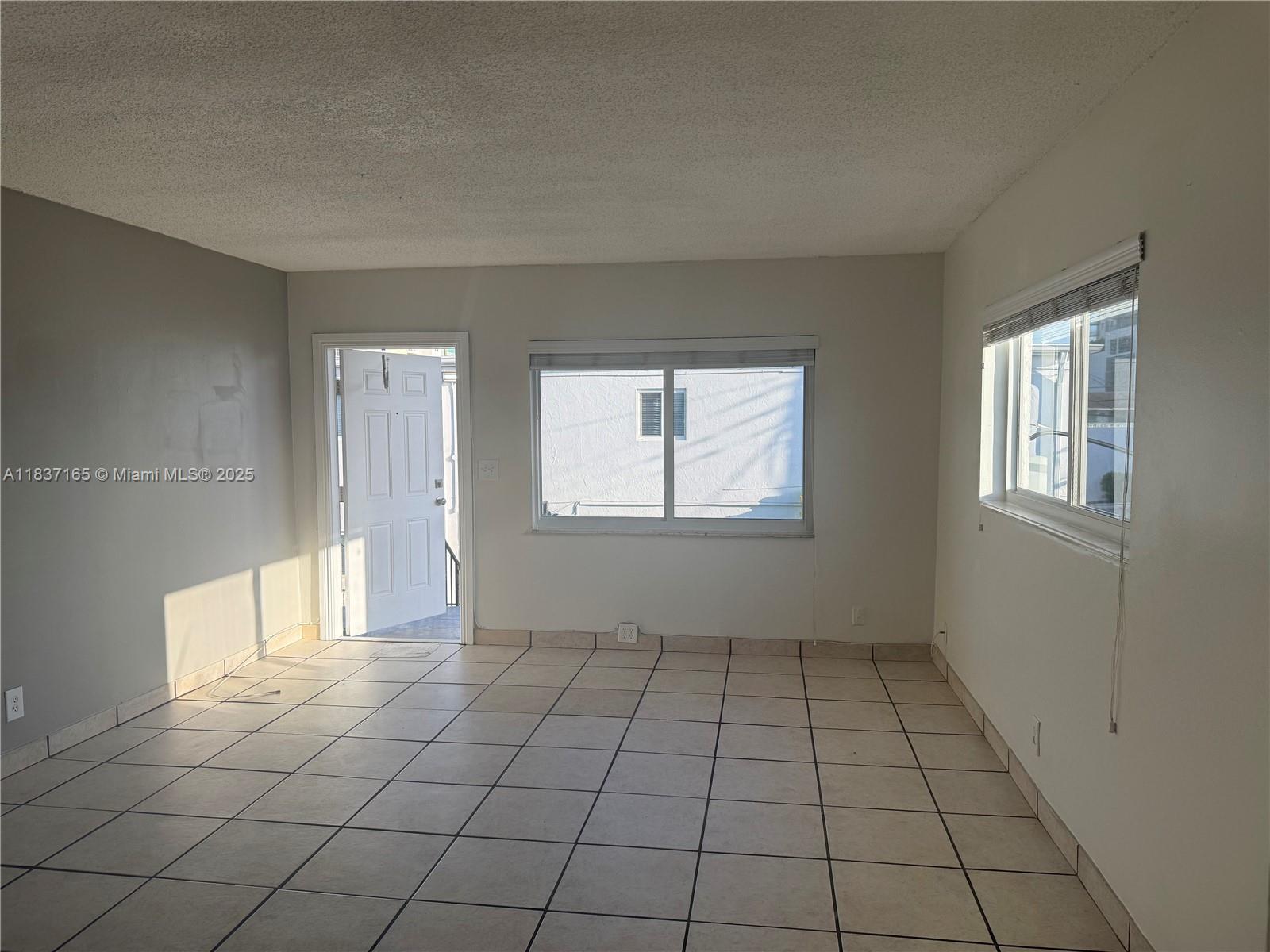 715 NE 2nd Ave 205