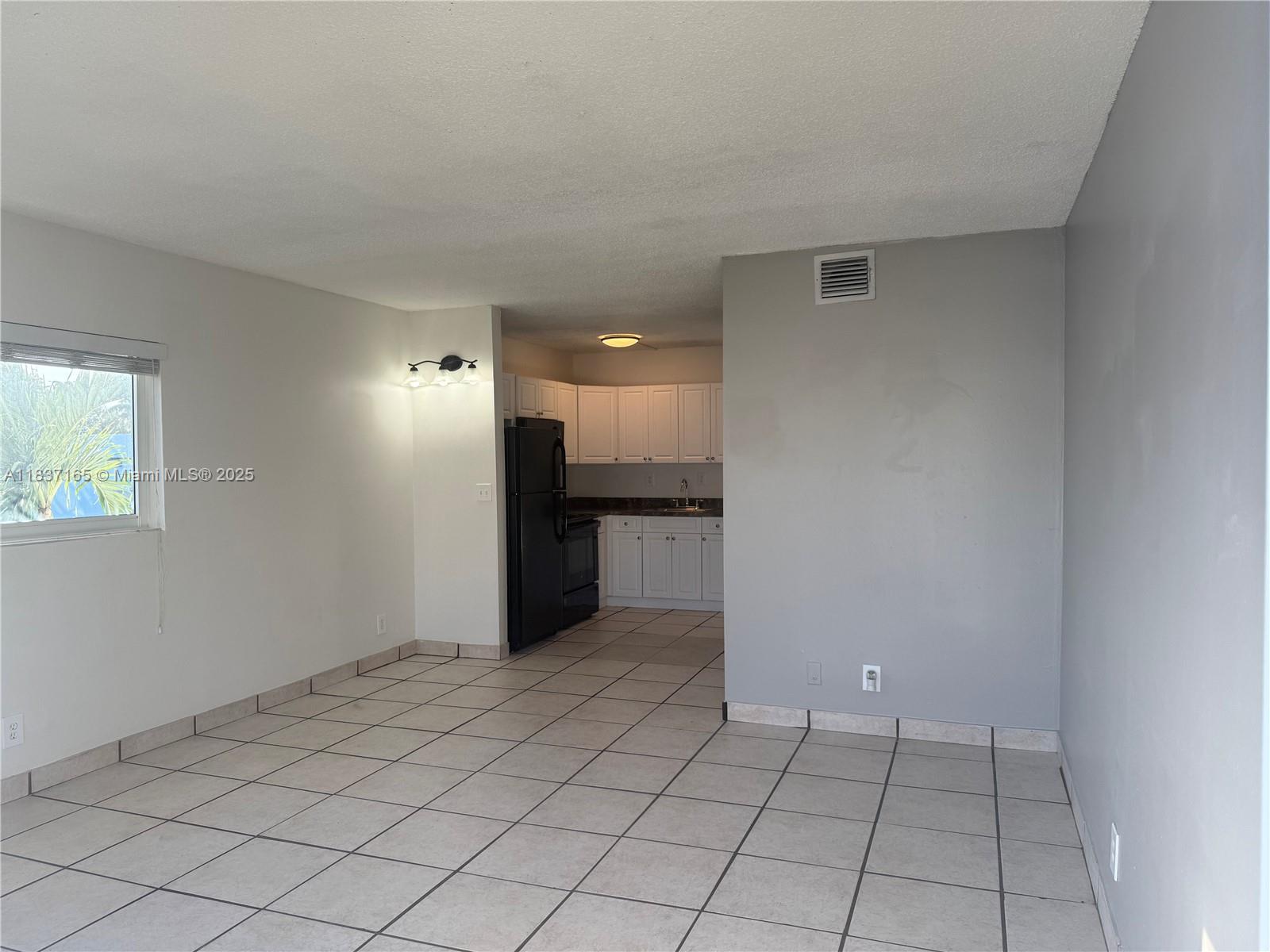 715 NE 2nd Ave 205