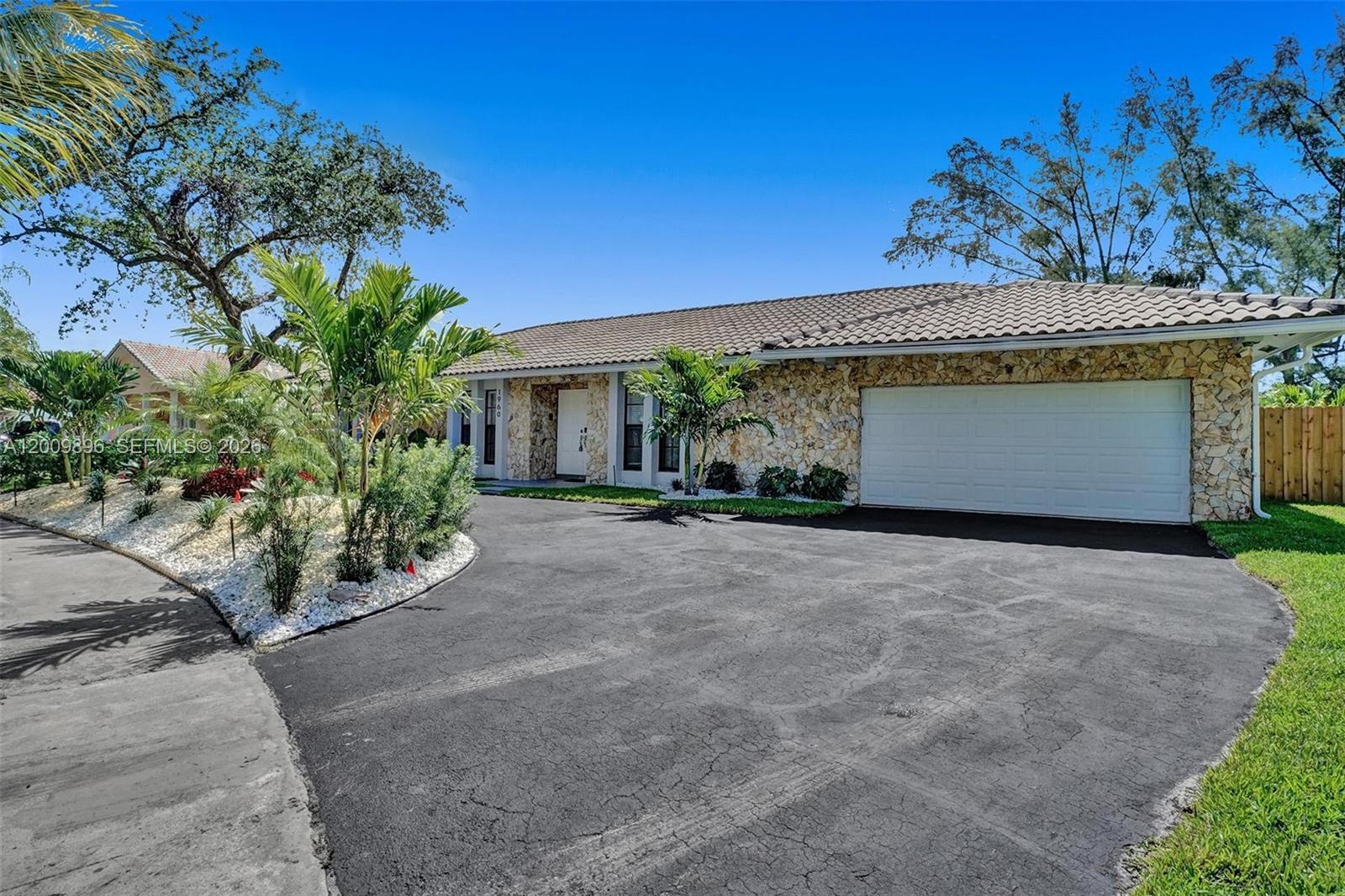 PLANTATION HARBOR FOURTH - Residential