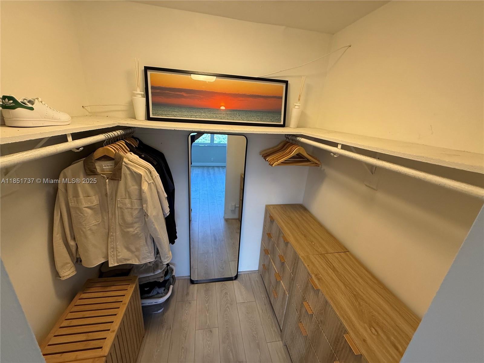BAYVIEW TOWERS CONDO SOUT - Residential