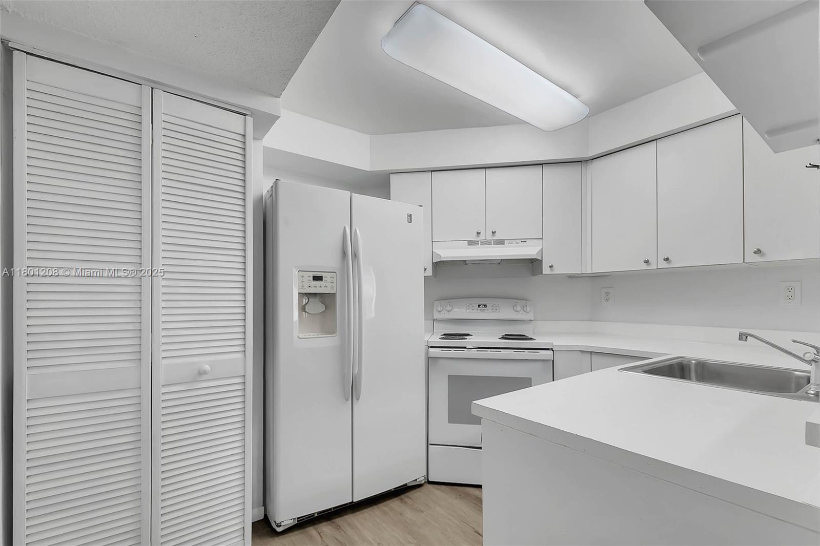 VERABELLA FALLS CONDO - Residential