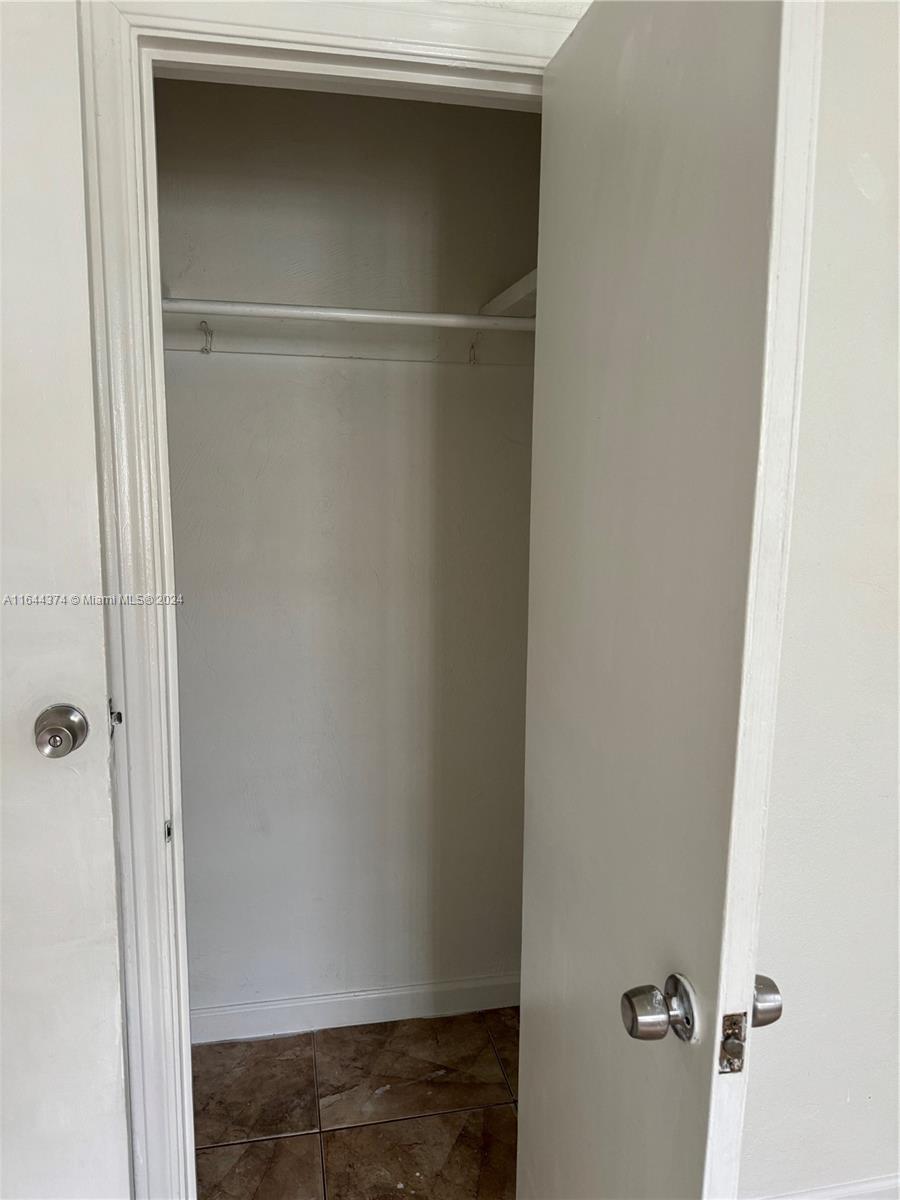 RICHARDS MANORS - Residential Lease