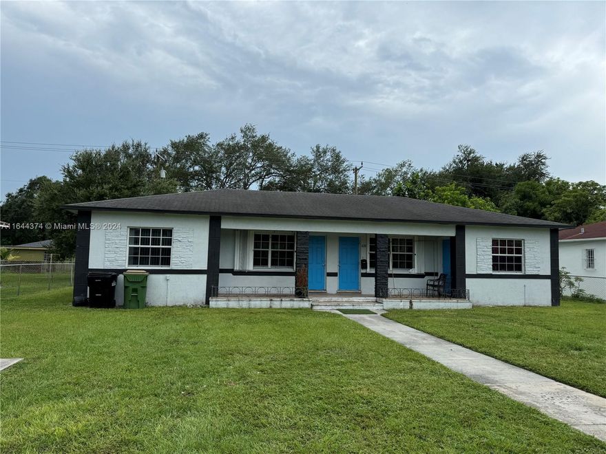 Great Location...very large yard in the city of North Miami.  1 bedroom, 1 bathroom. Remodeled with  appliances. Central Heat and AC included. Spacious backyard.
The monthly rent is $ 2000. Renter must pay first month rent and 1 security deposit of $2000. 
The property is close to I95. 2 Minutes away from downtown North Miami. A must see!