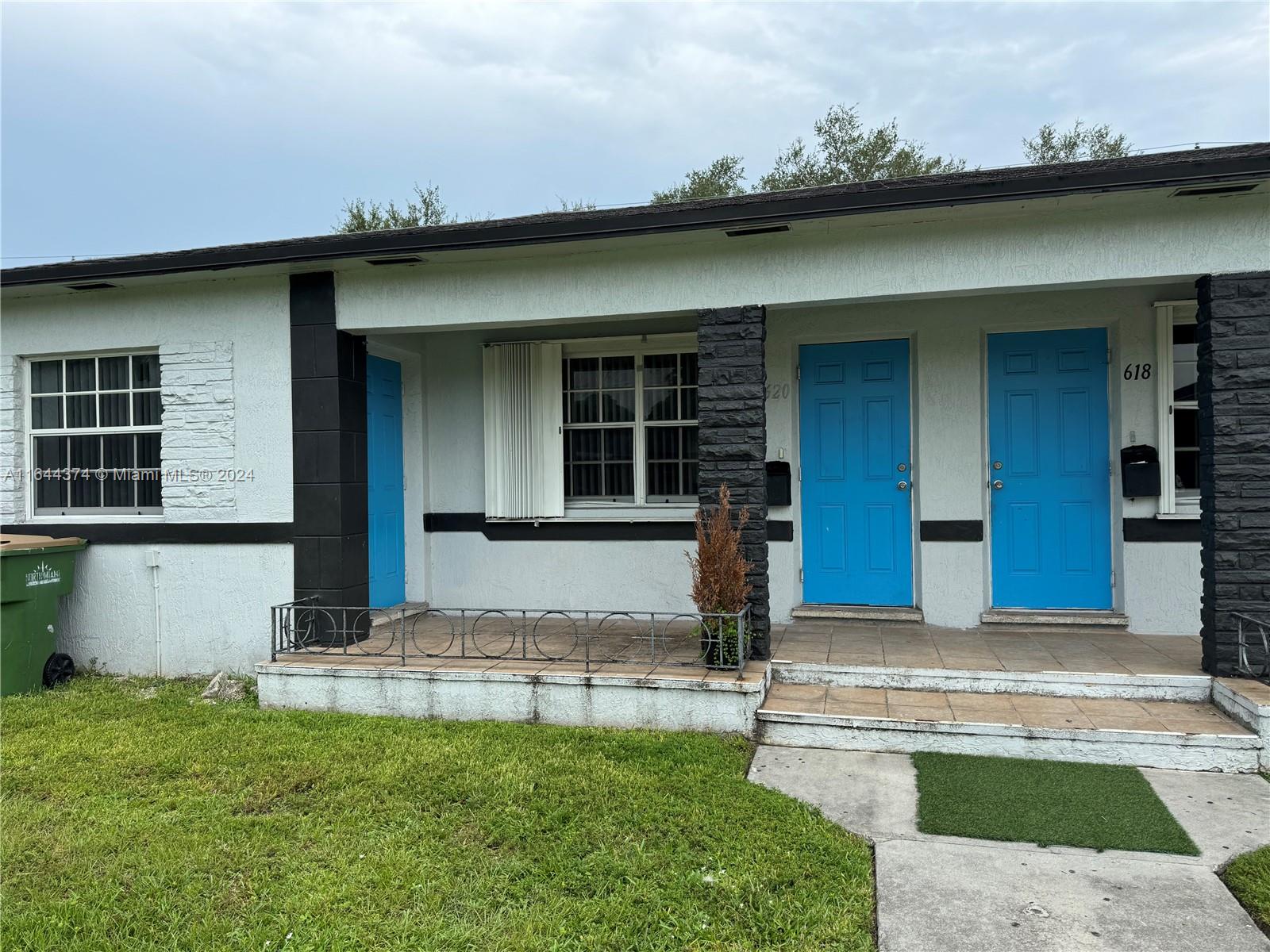 RICHARDS MANORS - Residential Lease