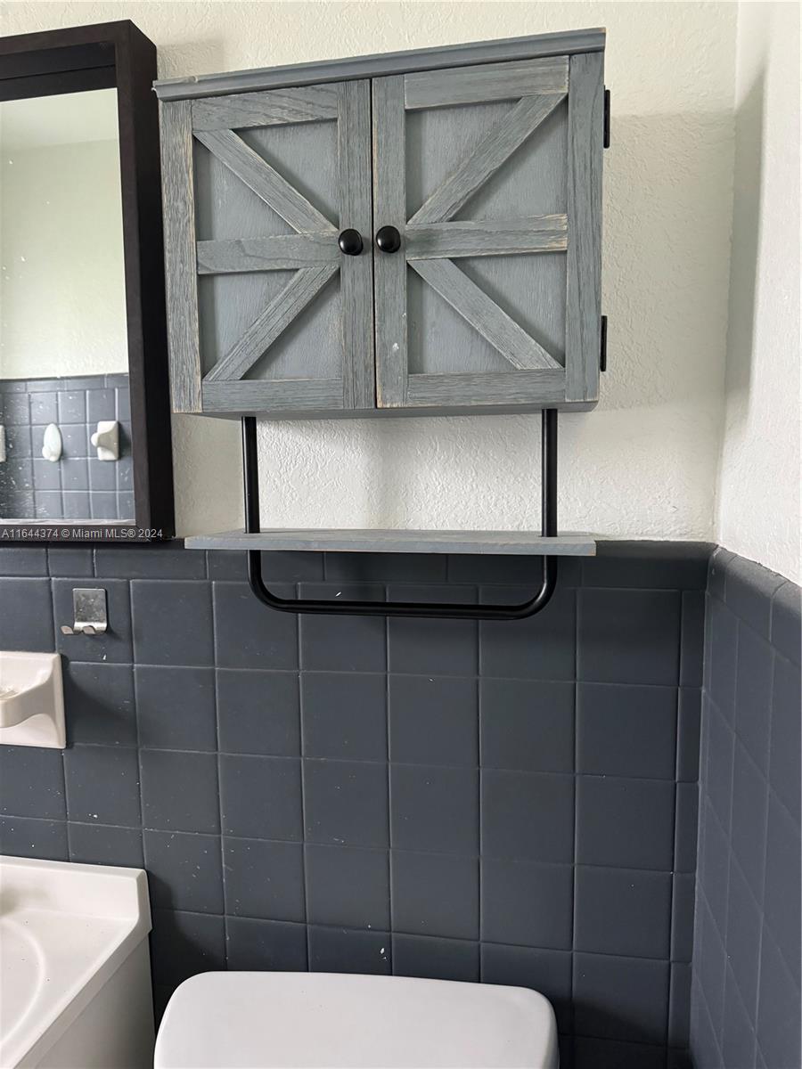 RICHARDS MANORS - Residential Lease