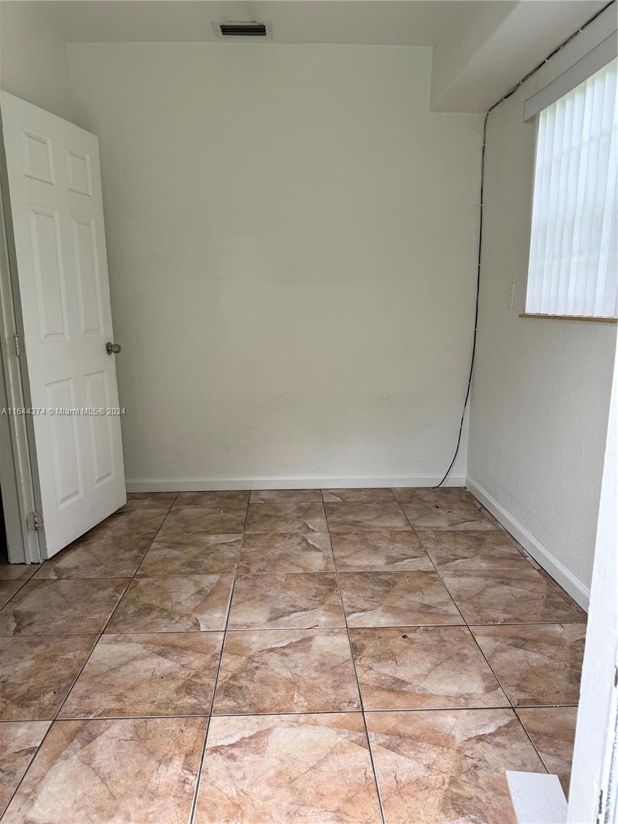 RICHARDS MANORS - Residential Lease