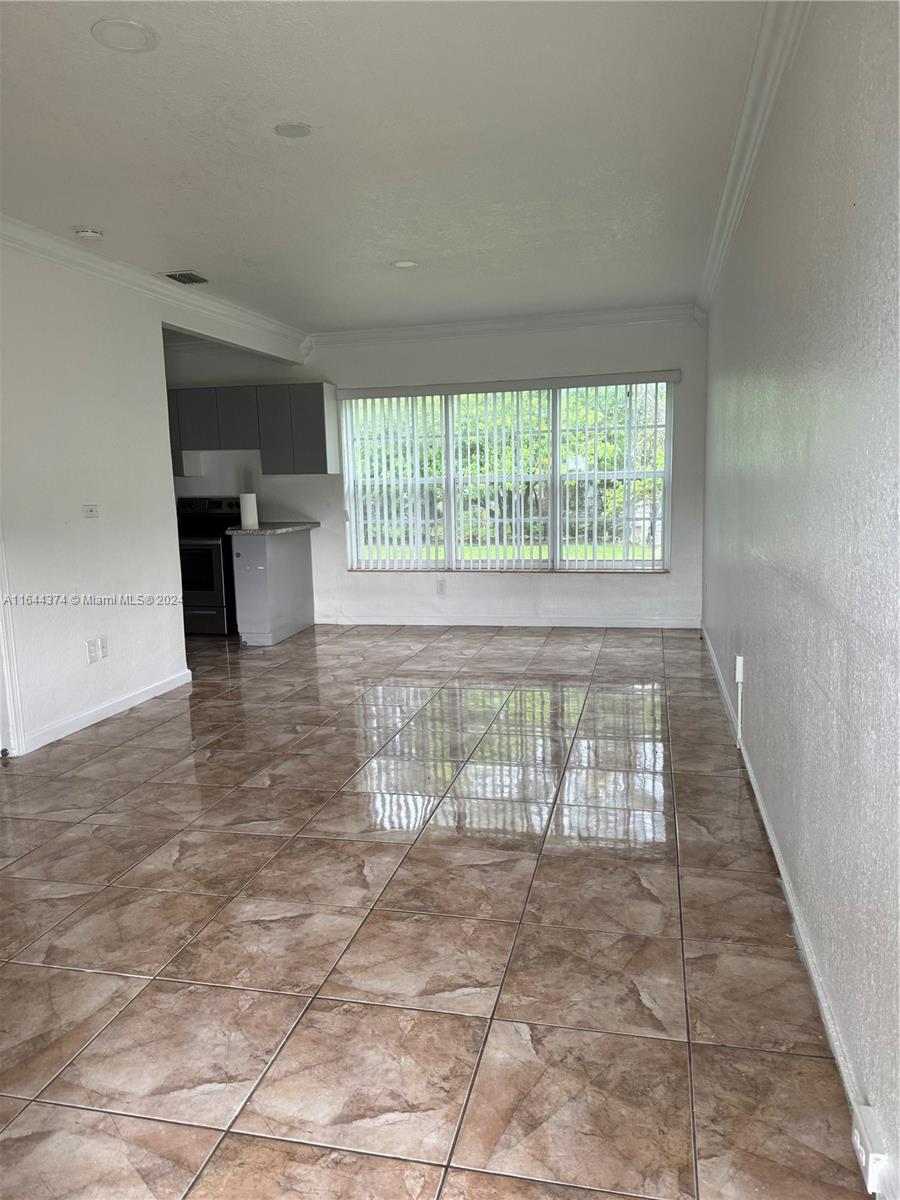 RICHARDS MANORS - Residential Lease