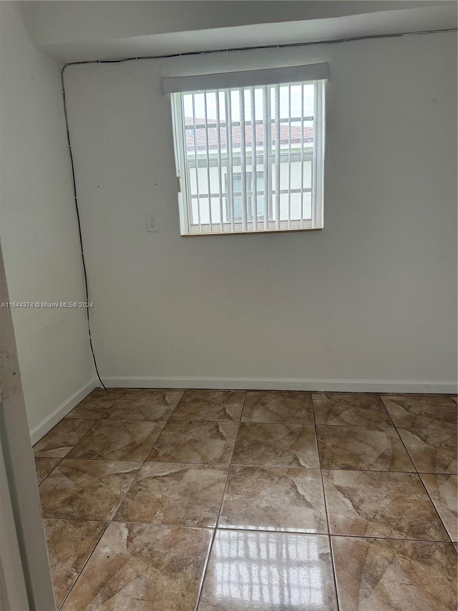 RICHARDS MANORS - Residential Lease