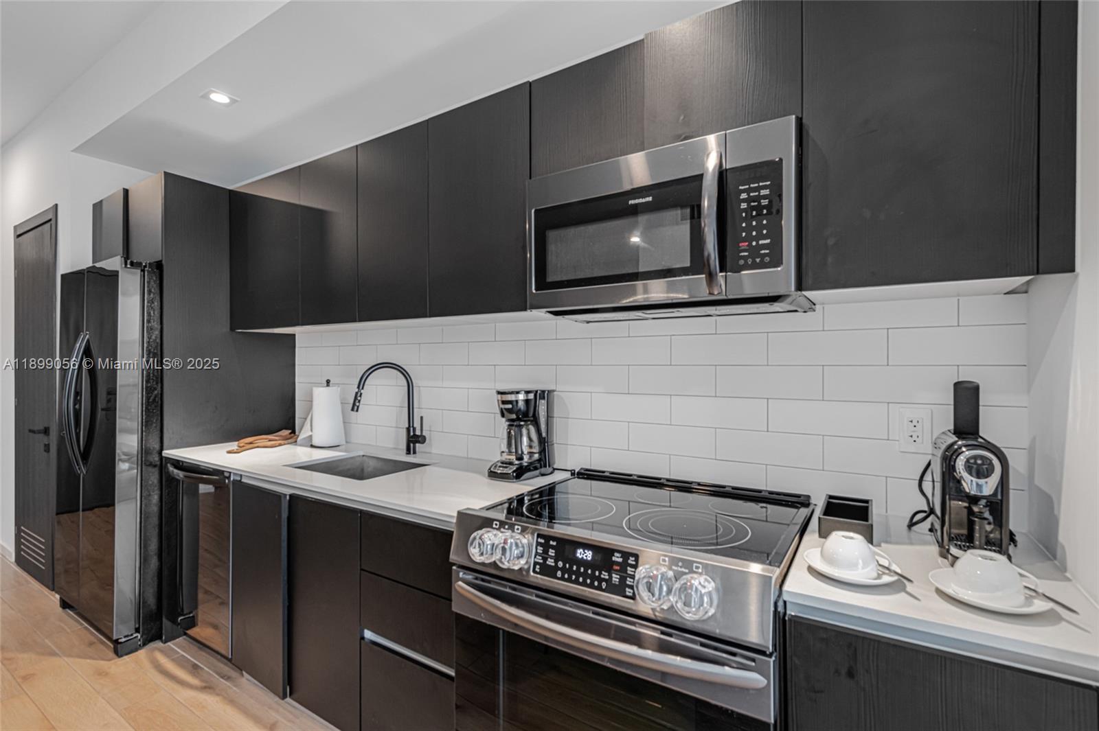 MAP OF MIAMI DADE CO. FL. - Residential Lease