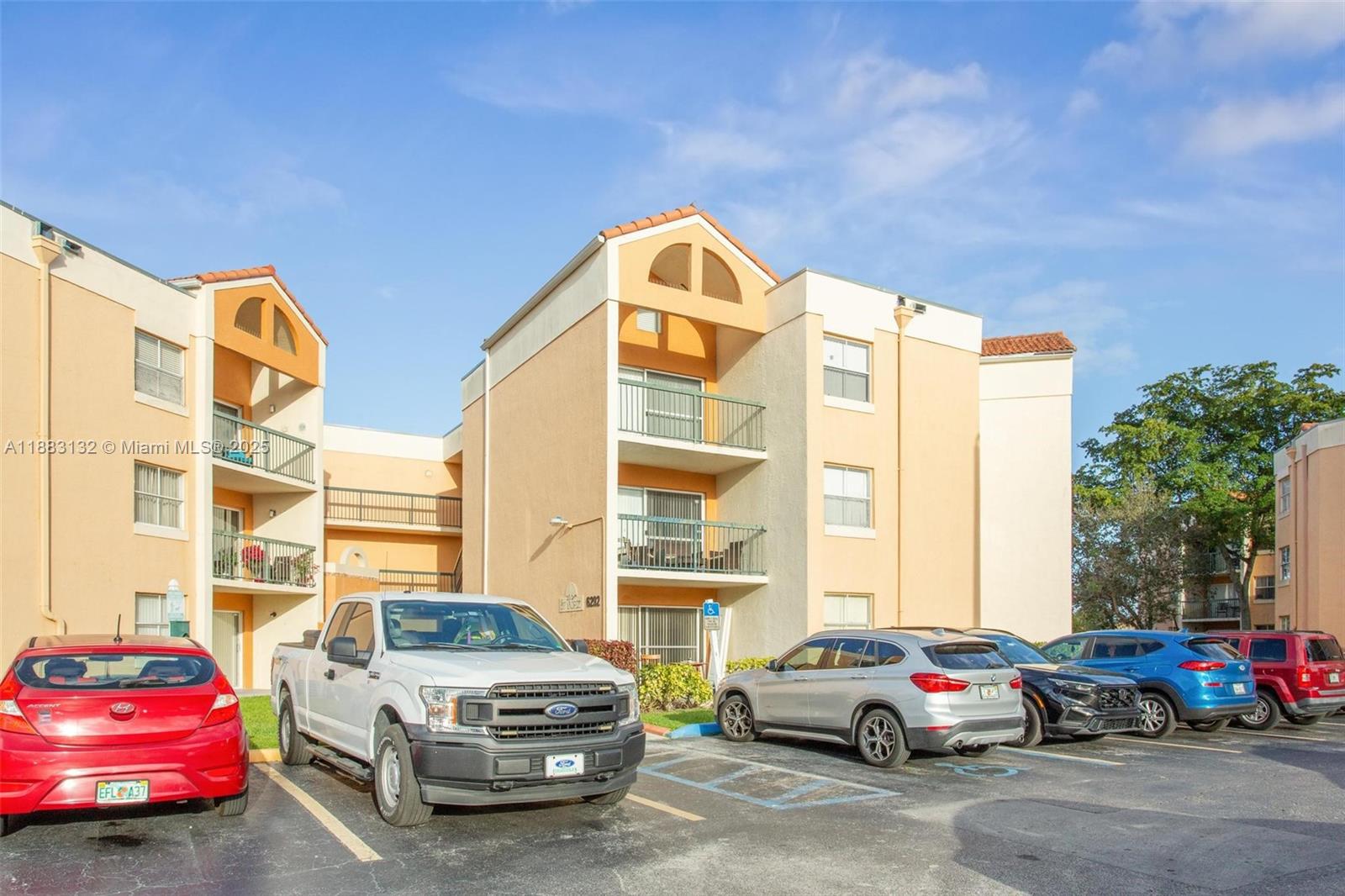 MEDITERRANEAN VILLAS COND - Residential Lease