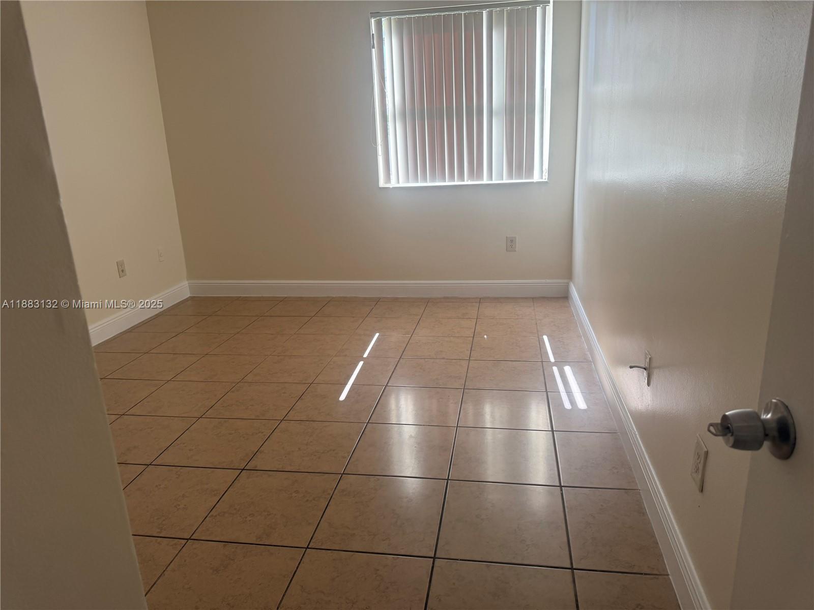 MEDITERRANEAN VILLAS COND - Residential Lease