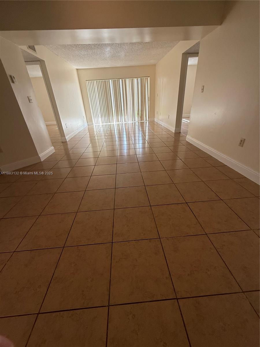 MEDITERRANEAN VILLAS COND - Residential Lease