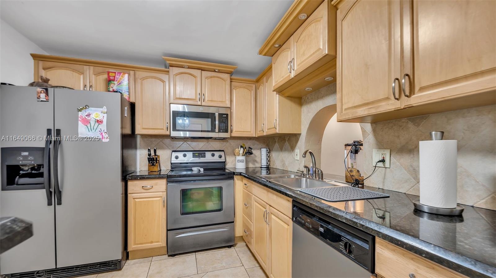 MEADOWBROOK CONDO APTS BL - Residential