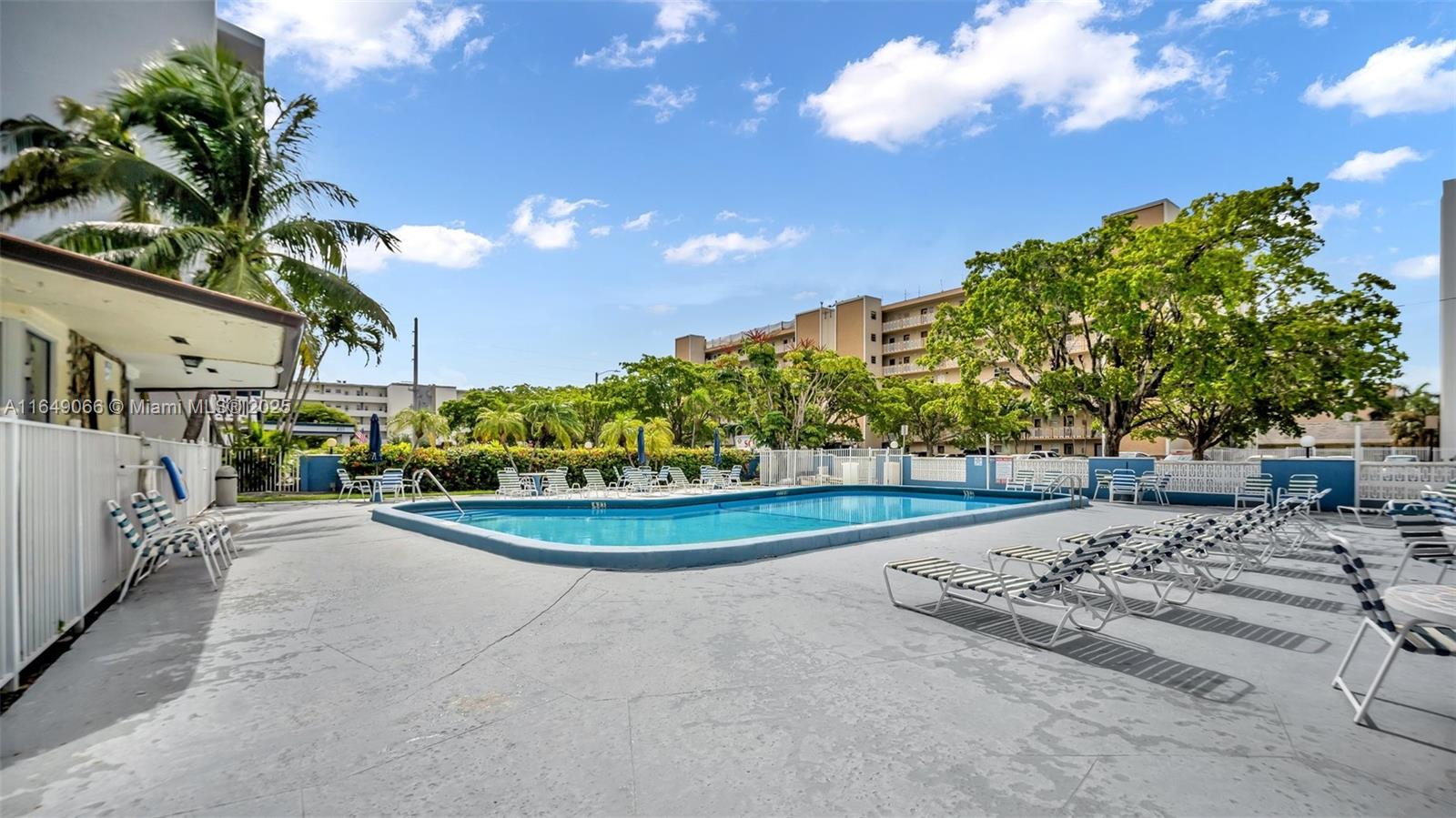 MEADOWBROOK CONDO APTS BL - Residential