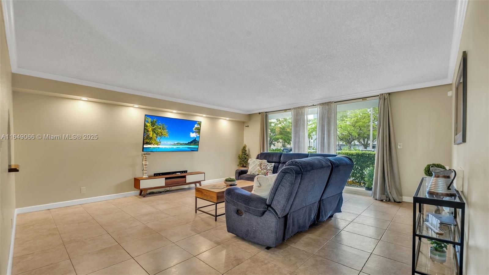 MEADOWBROOK CONDO APTS BL - Residential