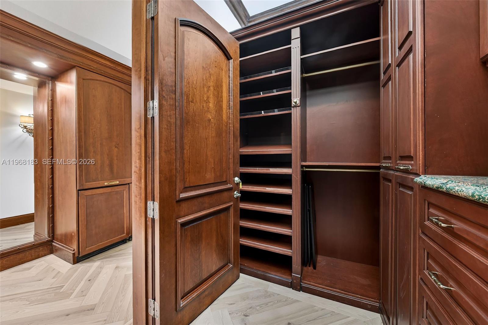 CORAL ISLES - Residential