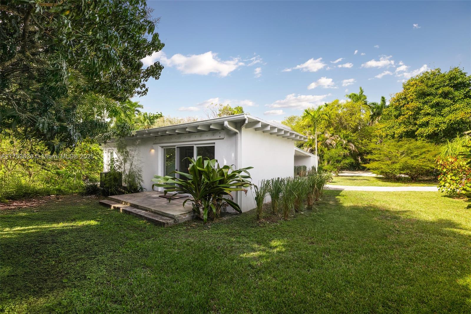 SUNILAND ESTATES 1ST ADDN - Residential