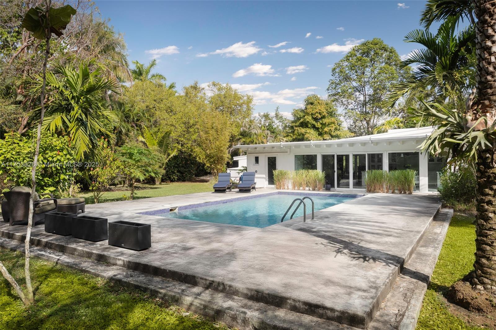 SUNILAND ESTATES 1ST ADDN - Residential