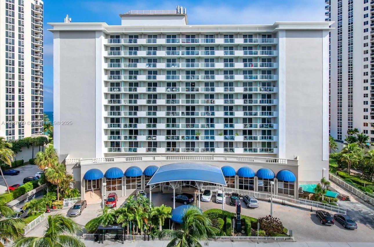 THE AVENTURA BEACH CLUB C - Residential