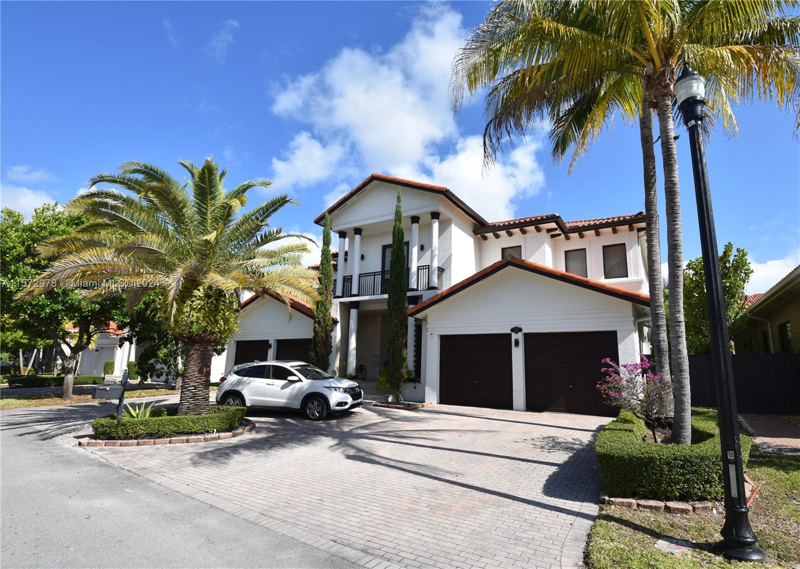 Property for Sale at 7943 Sw 195th Terrace Ter, Cutler Bay, Miami-Dade County, Florida - Bedrooms: 5 
Bathrooms: 4  - $1,450,000