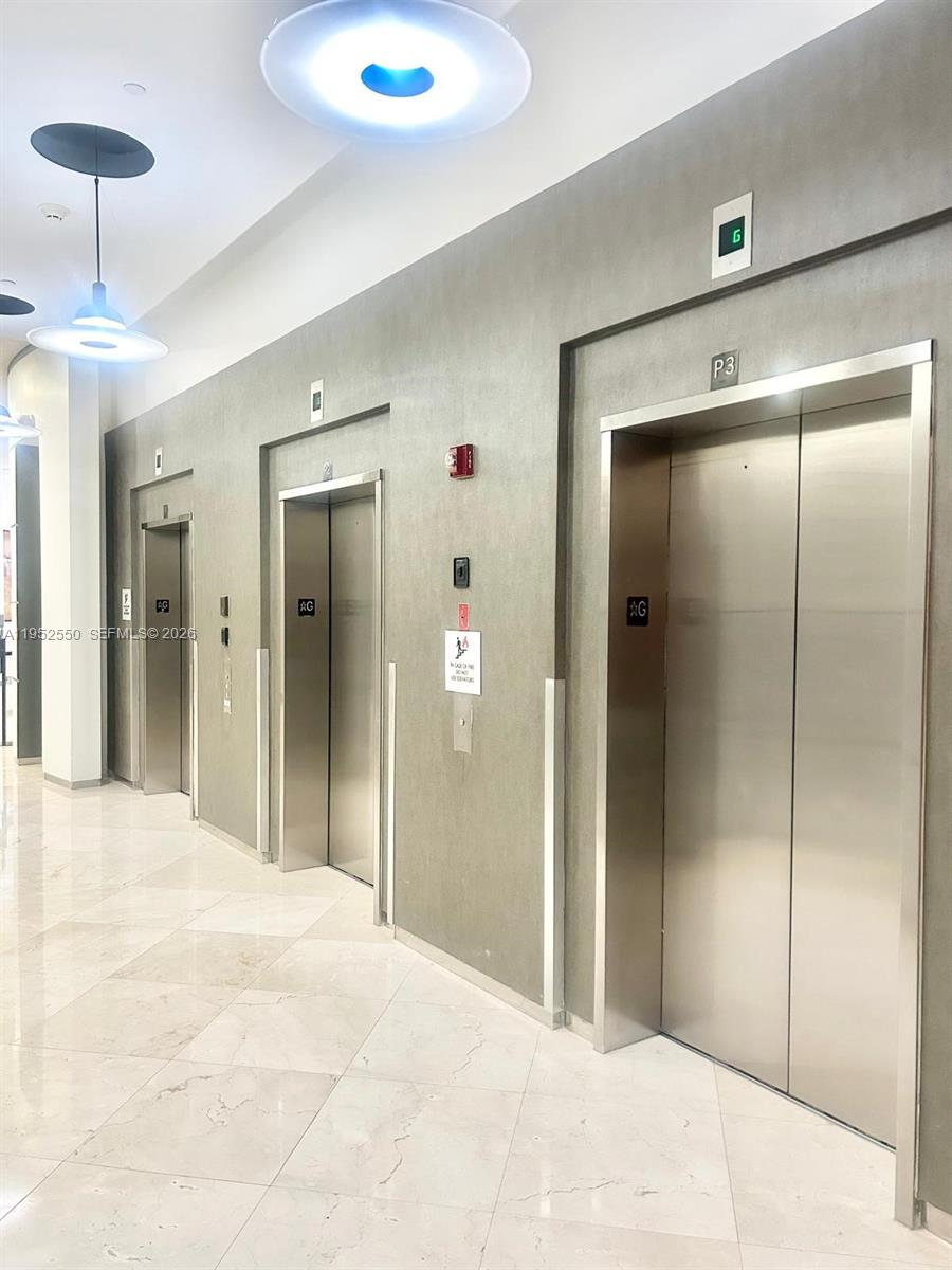 METROPOLIS II AT DADELAND - Residential