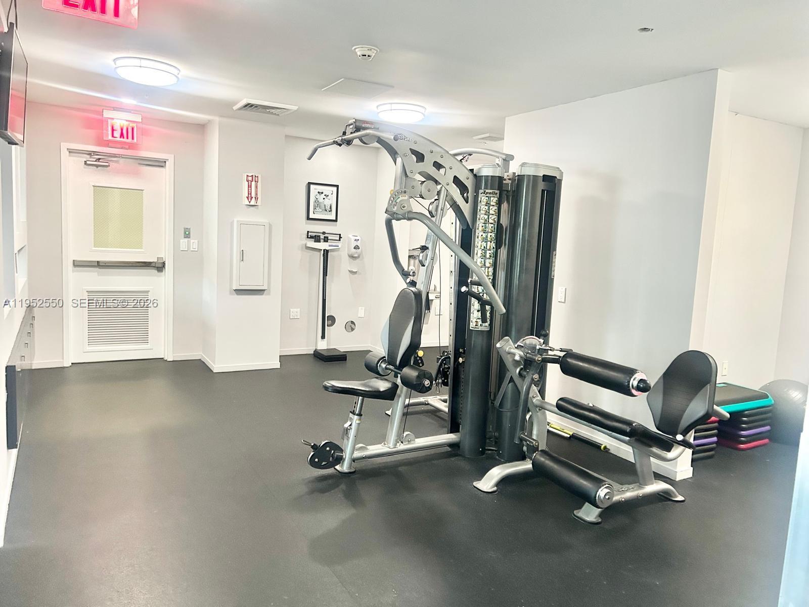 METROPOLIS II AT DADELAND - Residential