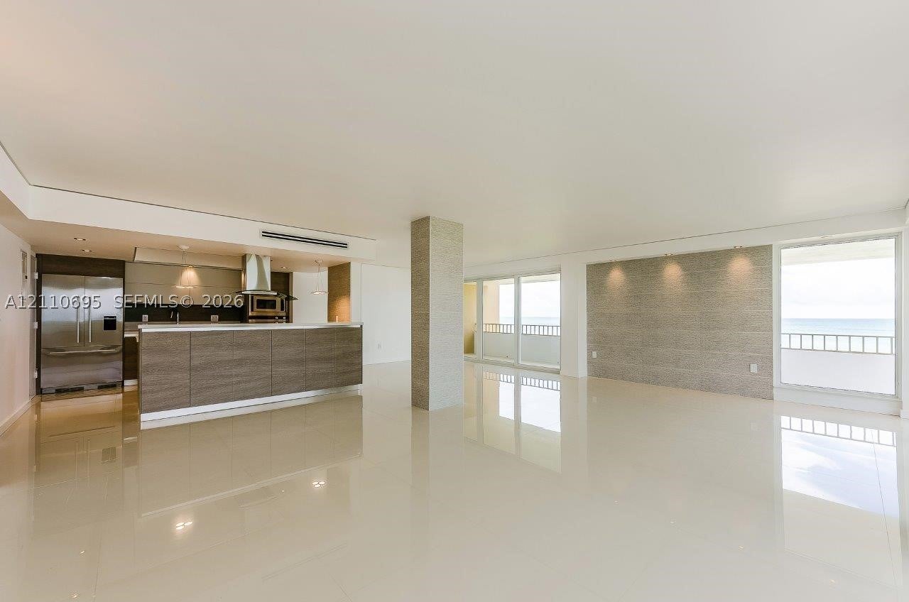 177 Ocean Lane Dr 501