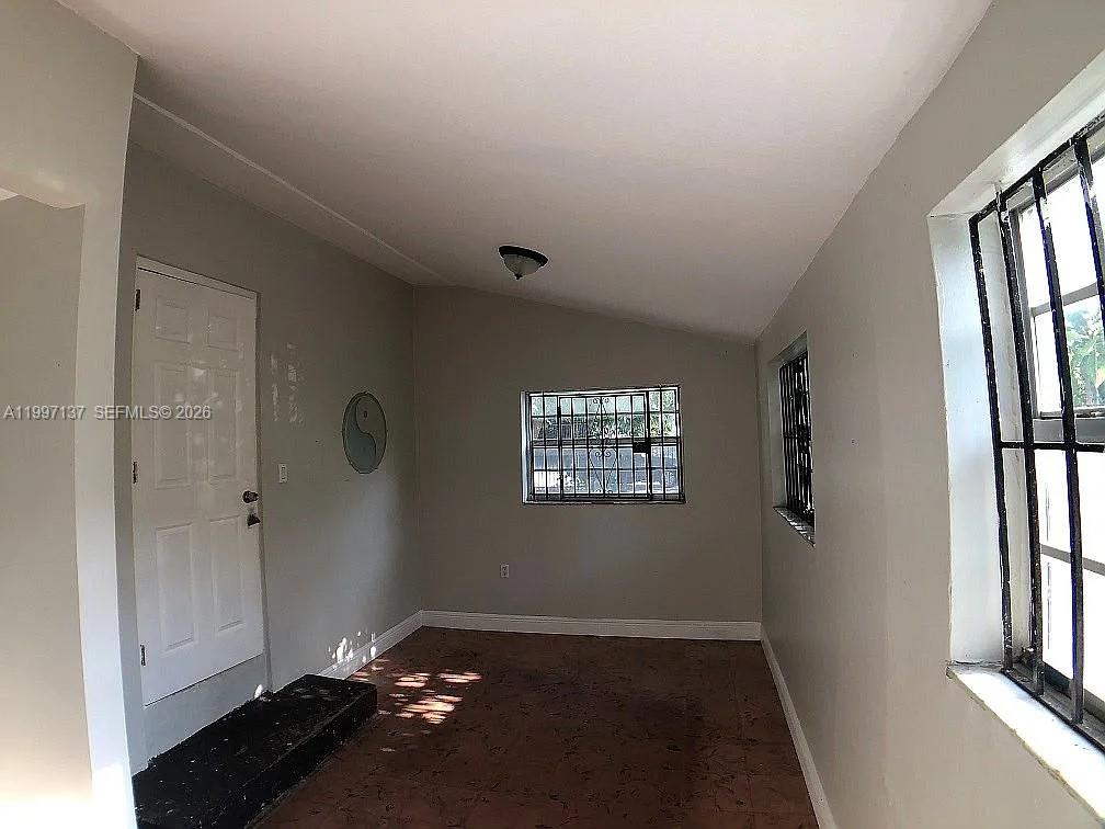 DIXIE HIGHWAY TRACK - Residential