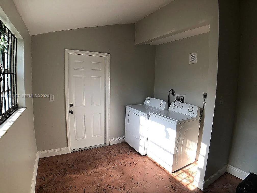 DIXIE HIGHWAY TRACK - Residential