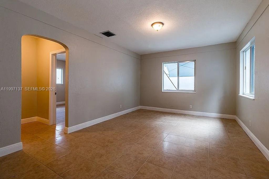 DIXIE HIGHWAY TRACK - Residential