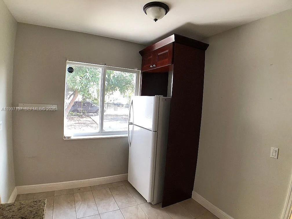 DIXIE HIGHWAY TRACK - Residential