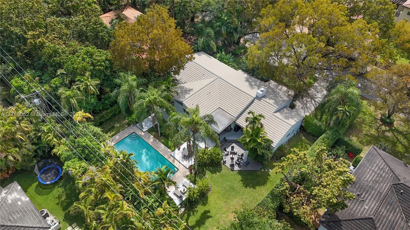 Coral Gables, Florida 33146, United States, 4 Bedrooms Bedrooms, ,3 BathroomsBathrooms,Residential,Active,88911