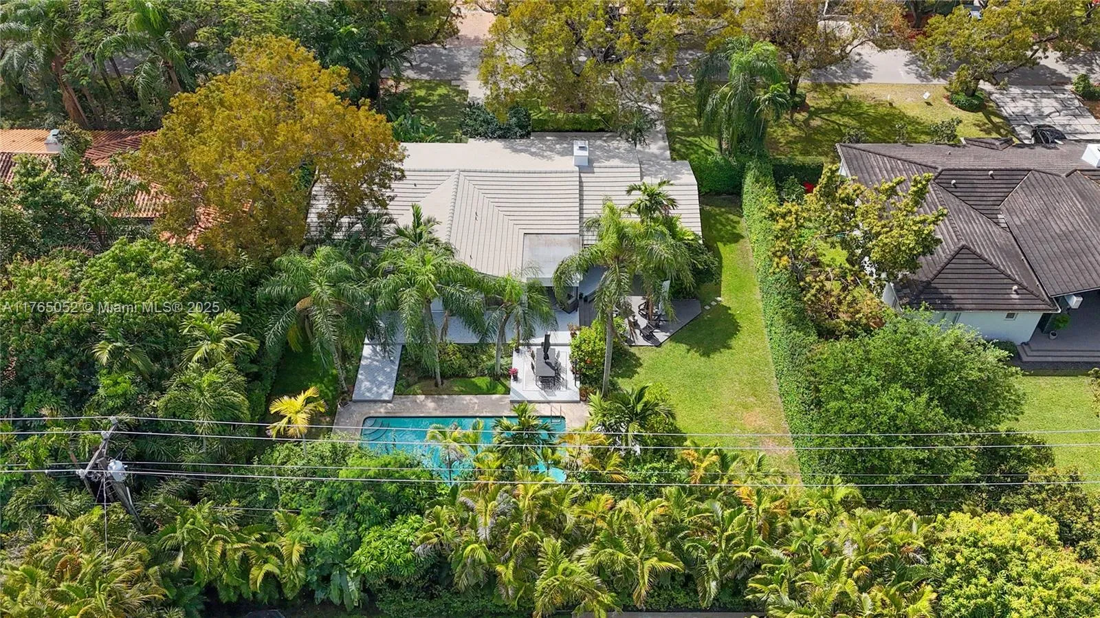 Coral Gables, Florida 33146, United States, 4 Bedrooms Bedrooms, ,3 BathroomsBathrooms,Residential,Active,88911