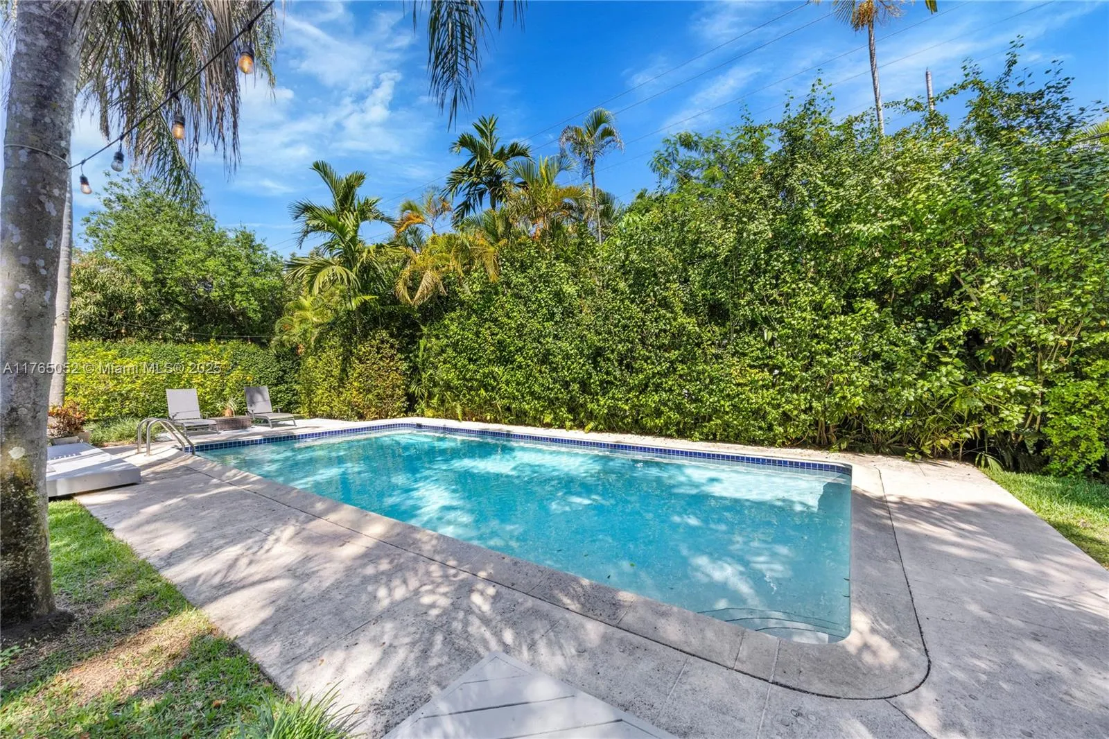 Coral Gables, Florida 33146, United States, 4 Bedrooms Bedrooms, ,3 BathroomsBathrooms,Residential,Active,88911