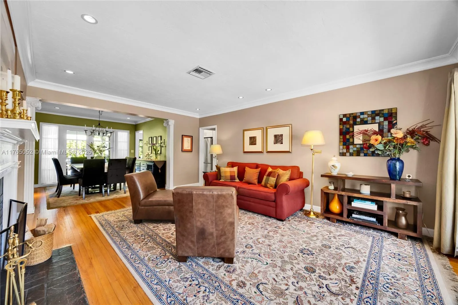 Coral Gables, Florida 33146, United States, 4 Bedrooms Bedrooms, ,3 BathroomsBathrooms,Residential,Active,88911