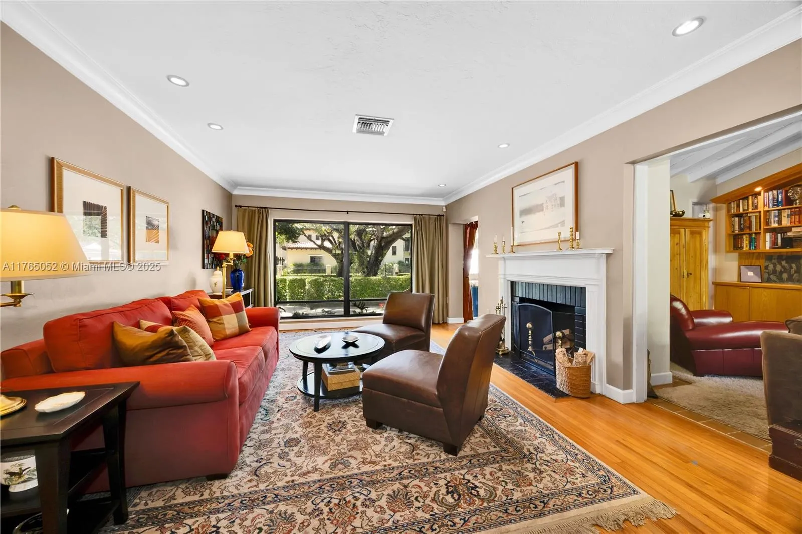 Coral Gables, Florida 33146, United States, 4 Bedrooms Bedrooms, ,3 BathroomsBathrooms,Residential,Active,88911